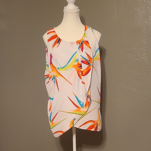 Worthington Tops - Worthinton Colorful Sleeveless Women's Top EUC Large